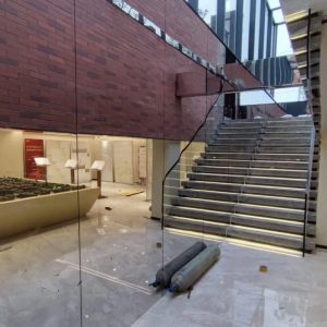 Custom Stainless Steel Honeycomb Wall Panel Modern Eco-Friendly Decorative Metal Curve Exterior Curtain Wall Cladding for Villa