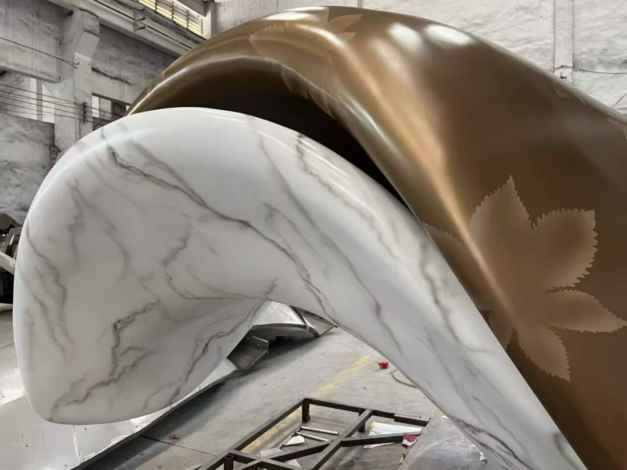 Customized stainless steel sculpture