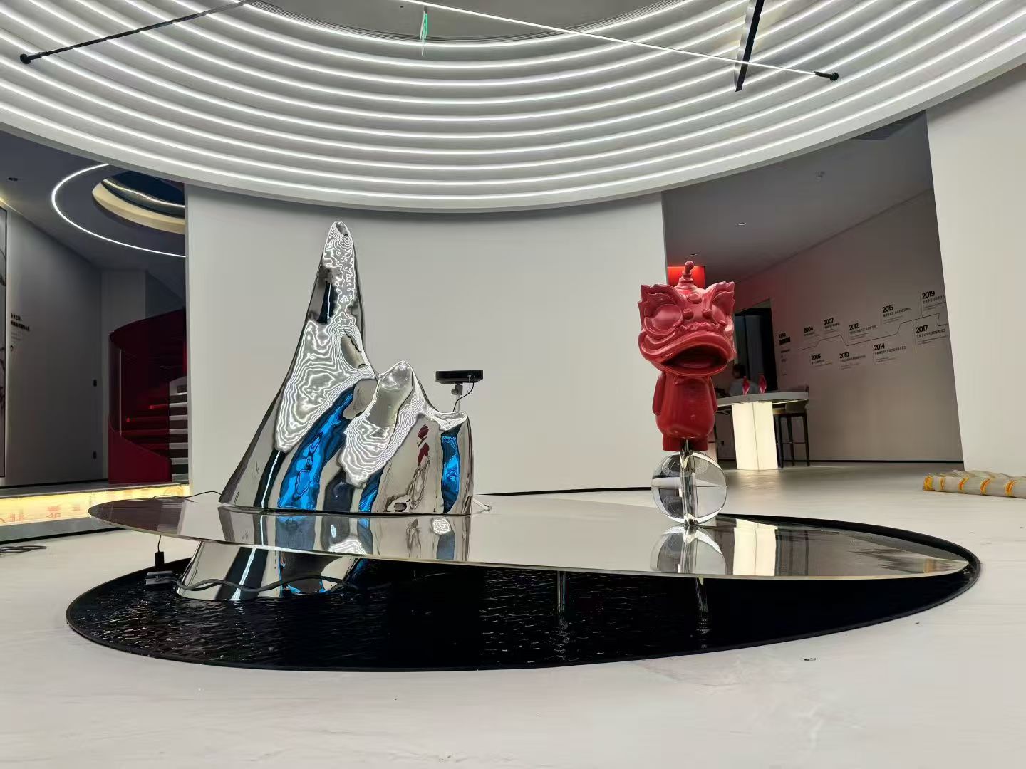 Customized stainless steel sculpture